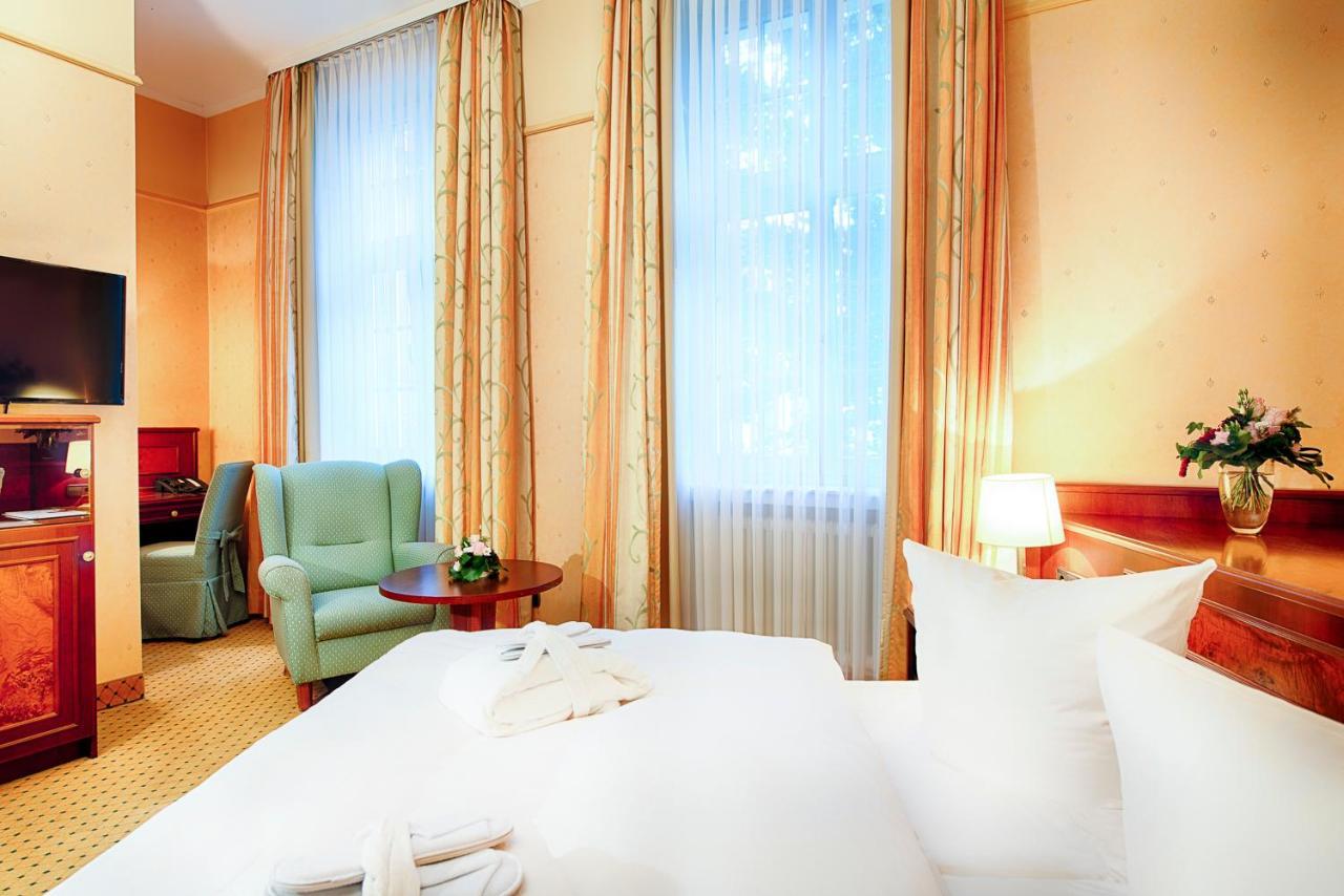 Double or Twin Room,1125610479:JPEG